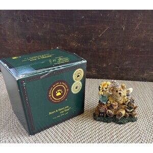 Boyds Bears 1999 Victoria Regina Buzzbrain... So Many Flowers, So Little Time